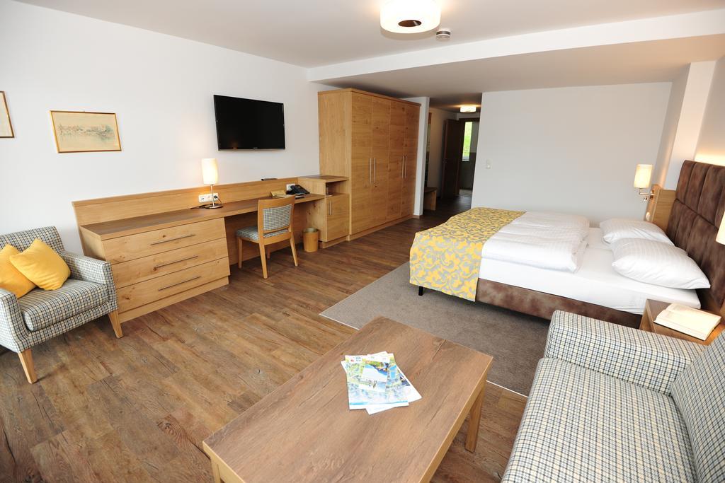 Seegasthof Hois'N Wirt - Hotel Mit Wellnessbereich Гмунден Номер фото