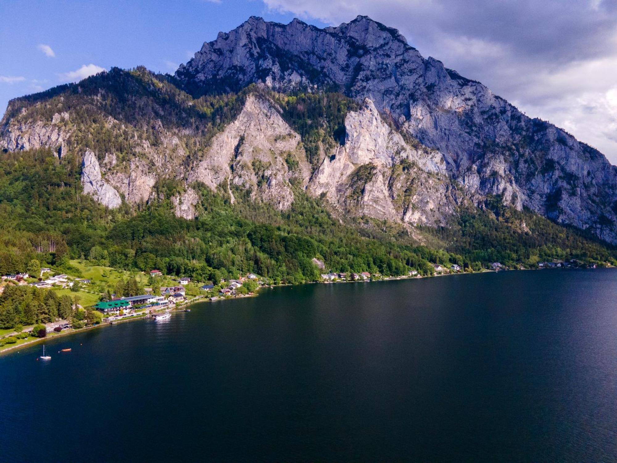 Seegasthof Hois'N Wirt - Hotel Mit Wellnessbereich Гмунден Экстерьер фото